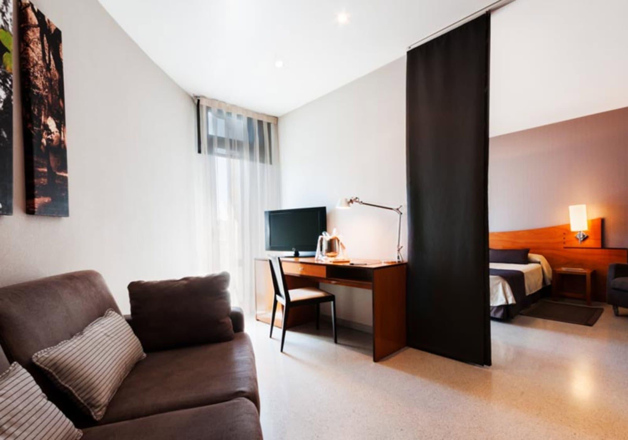 Hotel Granollers Bagian luar foto