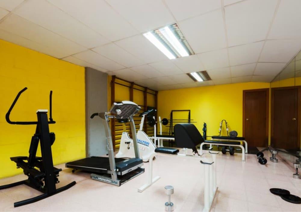 Hotel Granollers Bagian luar foto
