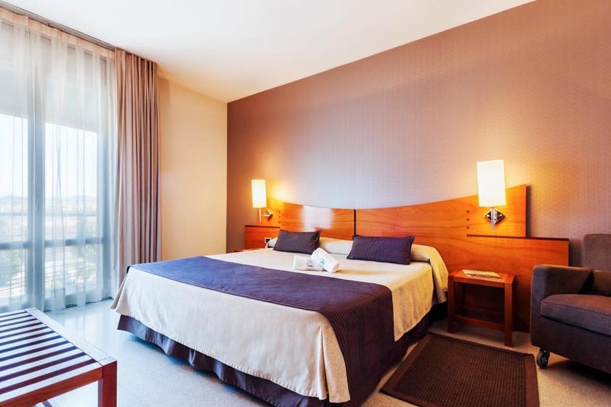 Hotel Granollers Bagian luar foto