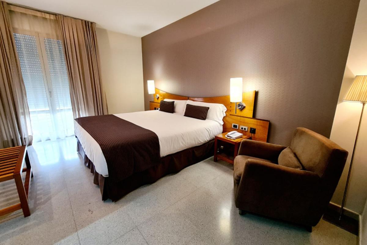 Hotel Granollers Bagian luar foto