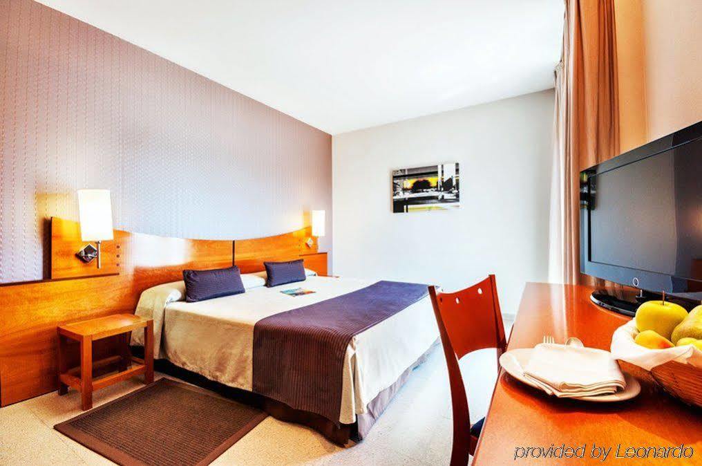 Hotel Granollers Bagian luar foto