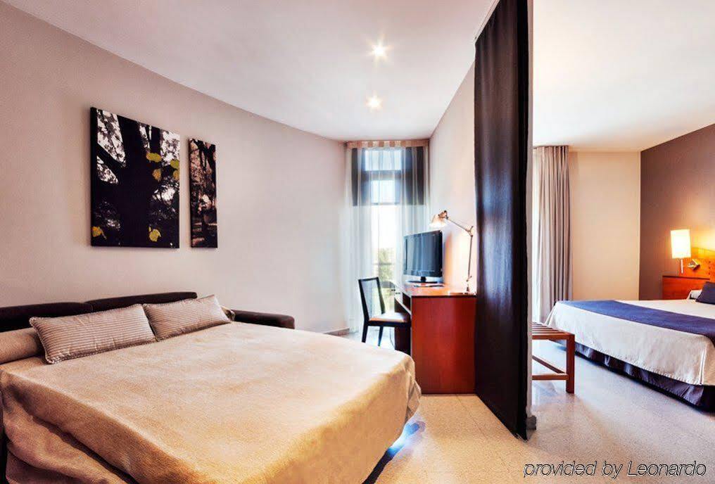 Hotel Granollers Bagian luar foto